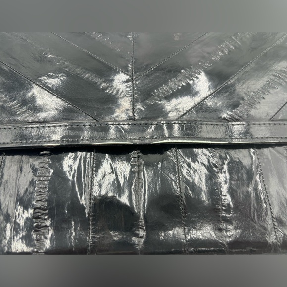 Genuine Eel-skin Made In Korea Clutch Bag - Picture 8 of 8